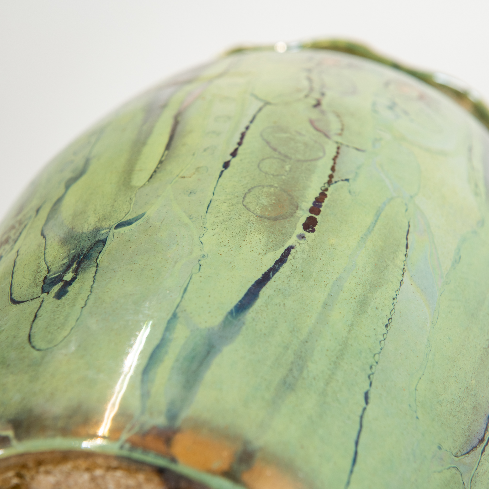 Céramique pichet émaillé vert et or, Louis Auguste Dage circa 1950. – Image 2